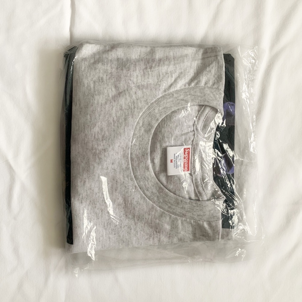 SUPREME TUPAC TEE